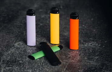 E-cigarettes colorées et design